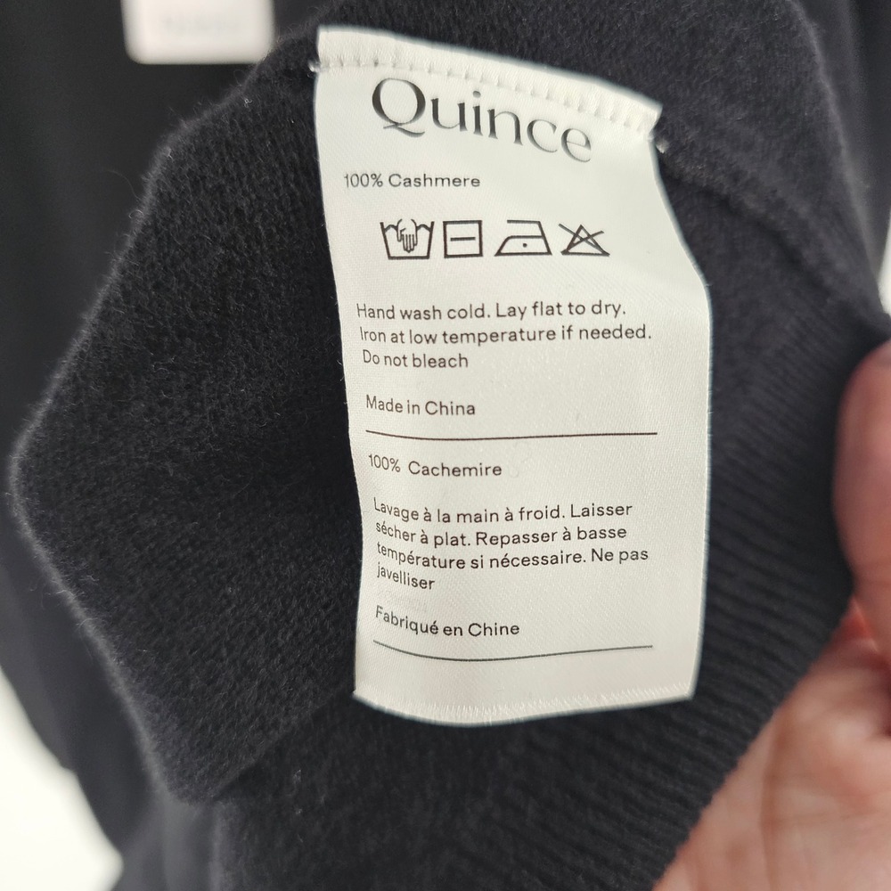 Quince 100% Mongolian Cashmere V-Neck Sweater Mens Large Black Quiet Luxury NWT - Picture 7 of 7